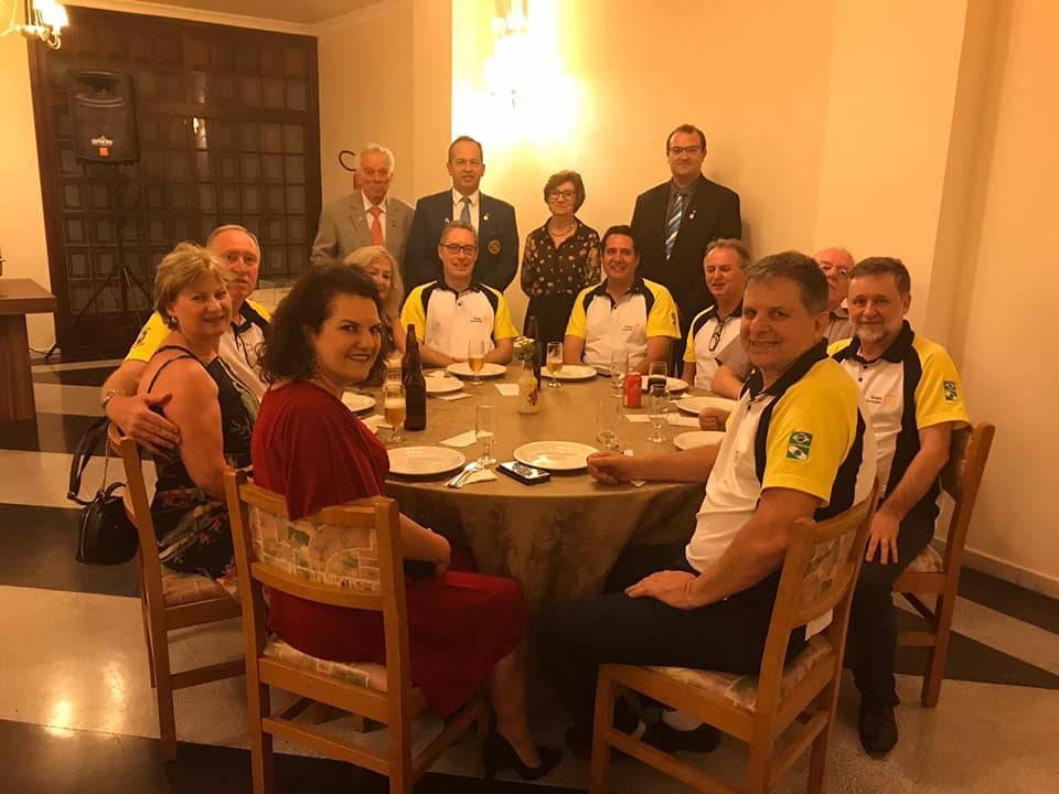 companheiros e companheiras de Rotary Club de Rio Negro