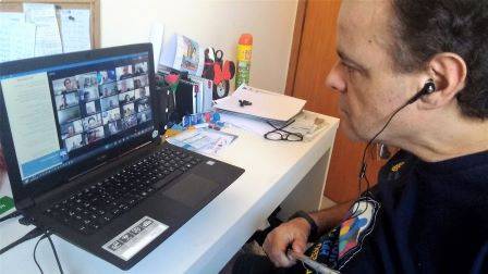 Rotarianos de todas as partes do Brasil participaram do encontro virtual, inédito, com o Presidente Mark Daniel Malone 