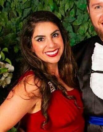 Sobre a autora:  Neile Cristina Andraos é Engenheira Civil. Possui Mestrado em Construção Civil, MBA em Administração Pública e Gestão de Cidades e Especialização em Saneamento Ambiental. É engenheira da Companhia de Saneamento do Paraná e membro do Rotar