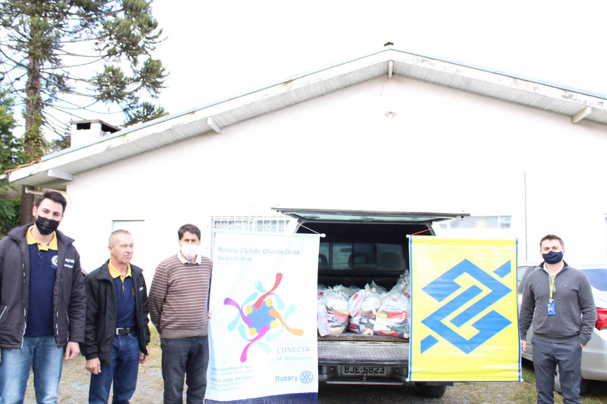 Diretoria do Rotary e gerente da agência local do Banco do Brasil 