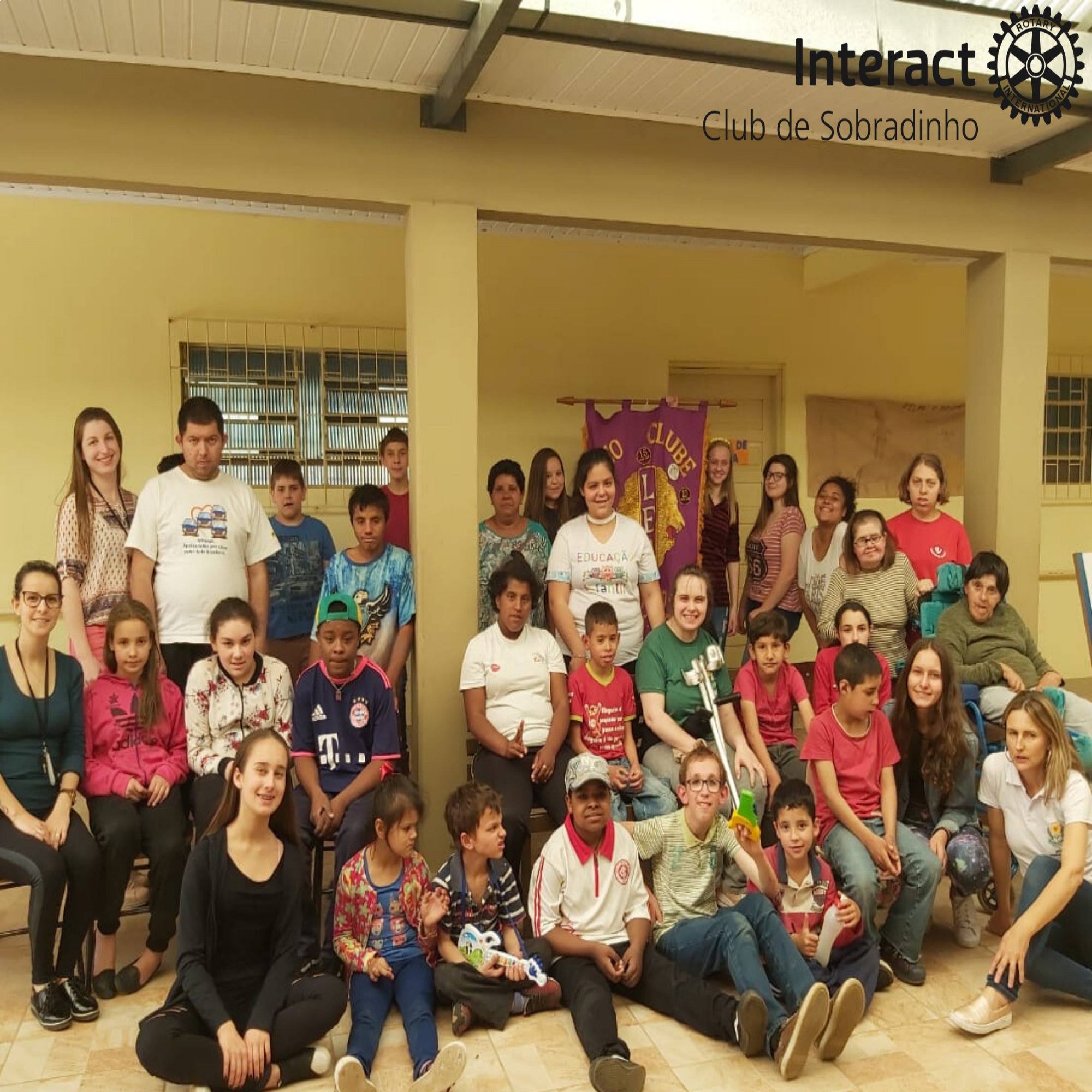 Visita à APAE e realização de gincanas, juntamente ao LEO Clube de Sobradinho-RS dist. LD-2.