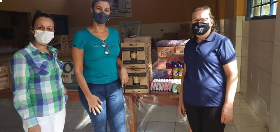 Doação de produtos de limpeza para Asilo