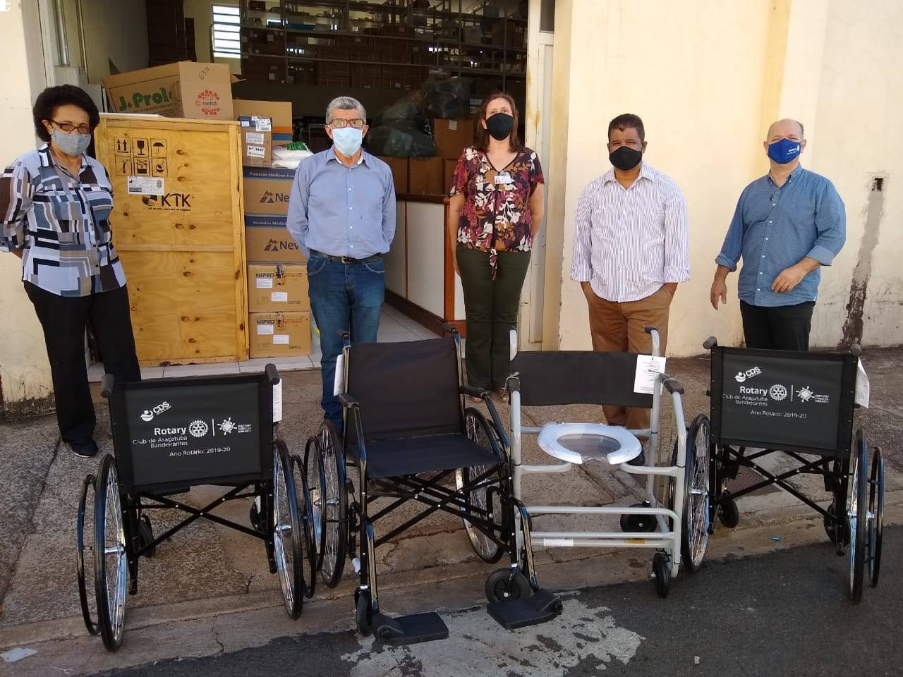 Projeto Cartelas de Remédios (Blisters) x Cadeiras de Rodas 