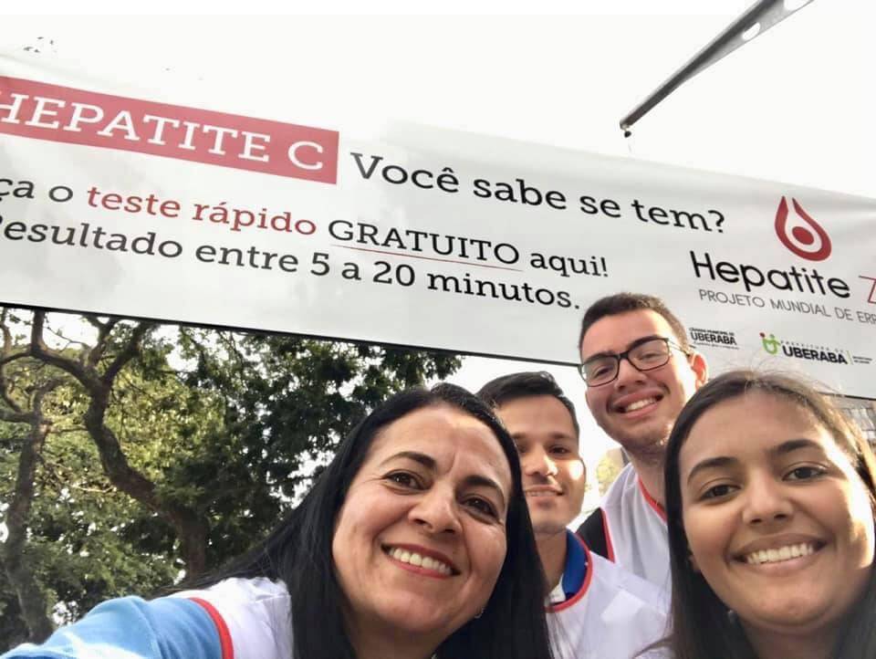 Presidente 2019-2020 do ROTARY CLUB DE UBERABA PORTAL DO CERRADO,Silvânia Correia Veloso; Presidente 2020-2021 Fernando Pontes; companheiro Pedro Lucas; Presidente eleita 2021-2022 Isabela Correia