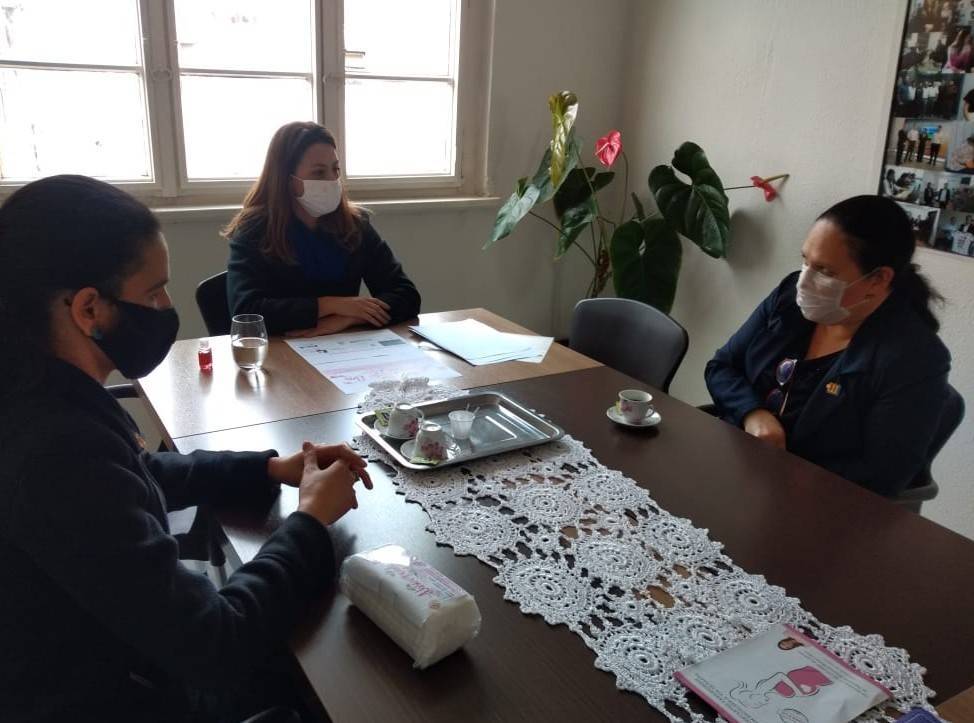 Deputada Mabel Canto recebe representantes do RC de Ponta Grossa Campos Gerais