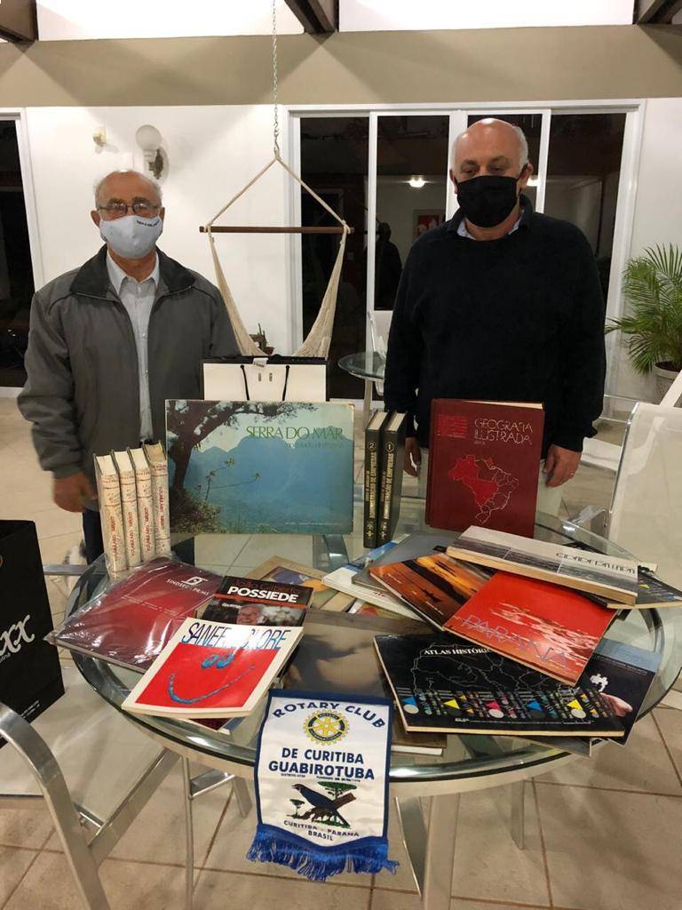 Material doado a Escola Estadual Paulina Pacífico Borsari