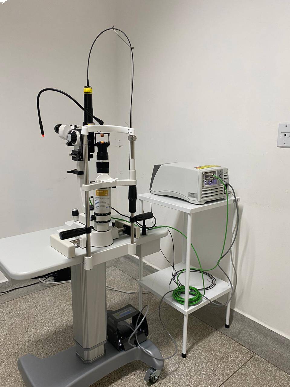 Aparelho oftalmológico Laser Pure Point