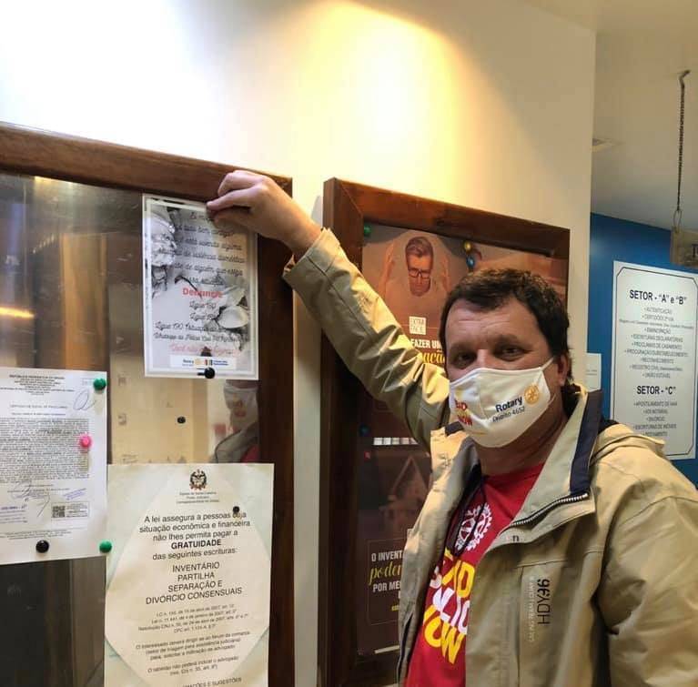 Campanha contra a violência doméstica à mulher.