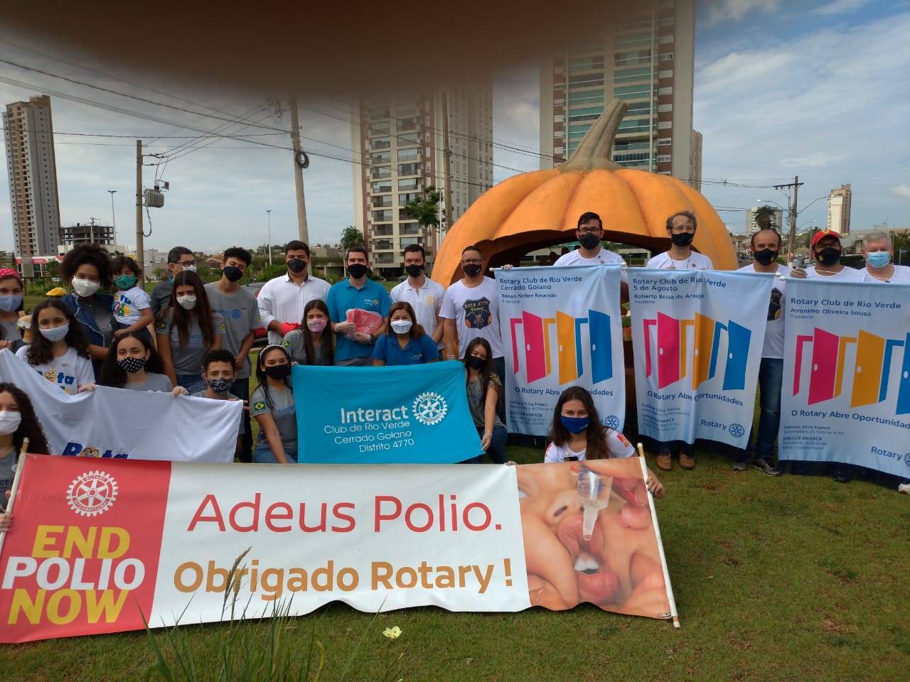 Rotarys CLubs de Rio Verde unidos na Rota 4770